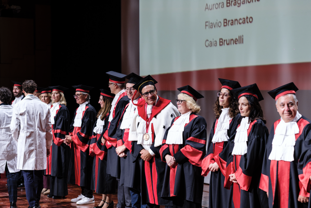 30unicamillus_whitecoat_ceremony_camicibianchi_auditorium_ennio-morricone_2025